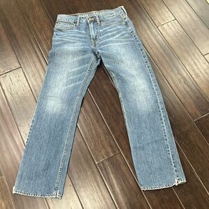 American Eagle men’s jeans